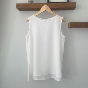 Uniqlo Sleeveless White Sold Blouse Tank Relaxed Fit High Neck Career Academia M